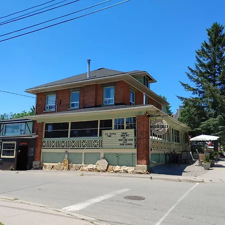 Stonewater Manor B&B-2