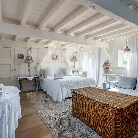 Guesthouse B&B De Loverlij-2