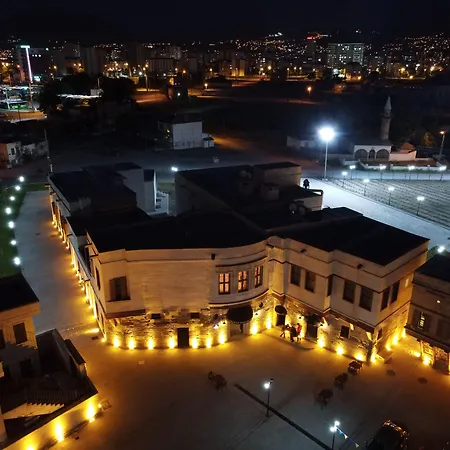 Four Mansions Hotel-2