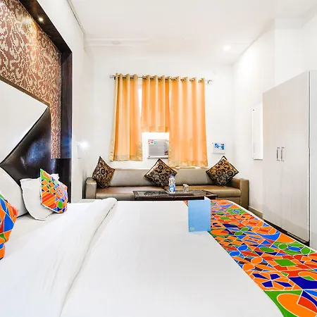 Fabhotel Metro View-2