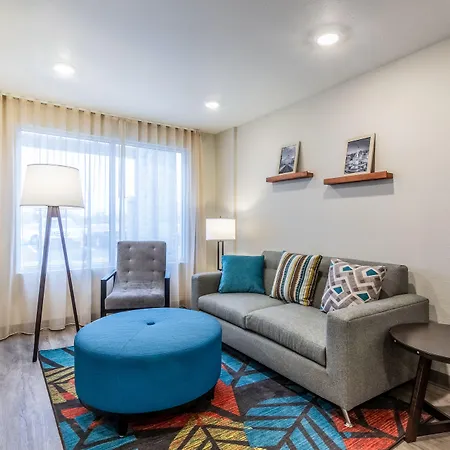 Woodspring Suites Colton-2