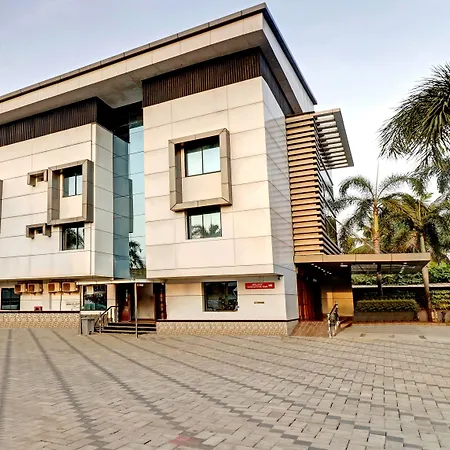 Treebo Symphony Hotels And Resorts Angamally-3