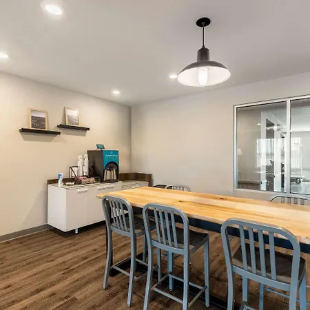 Woodspring Suites Moreno Valley-2