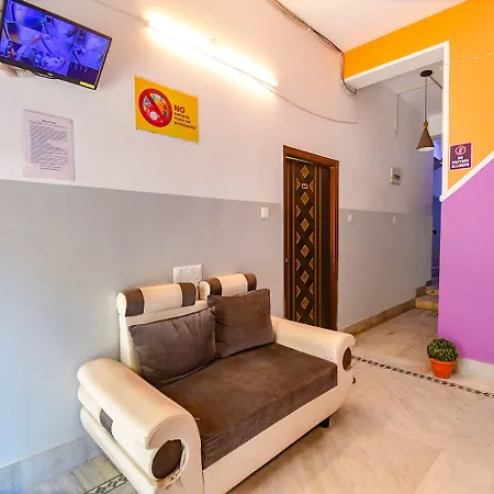 Fabhotel Luxury Stay-3