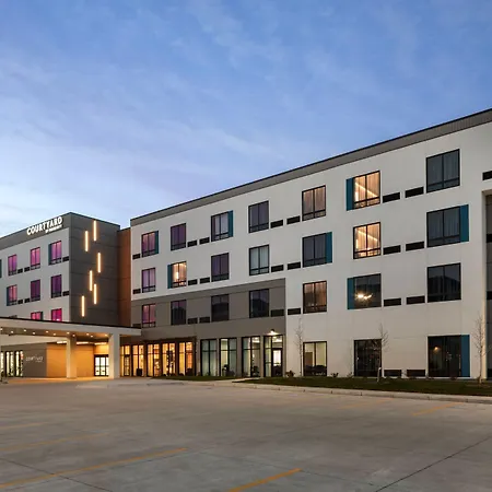 Courtyard By Marriott Bettendorf-2