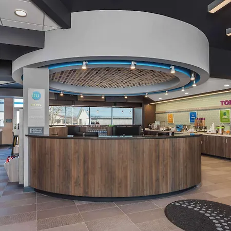 Tru By Hilton Janesville-3