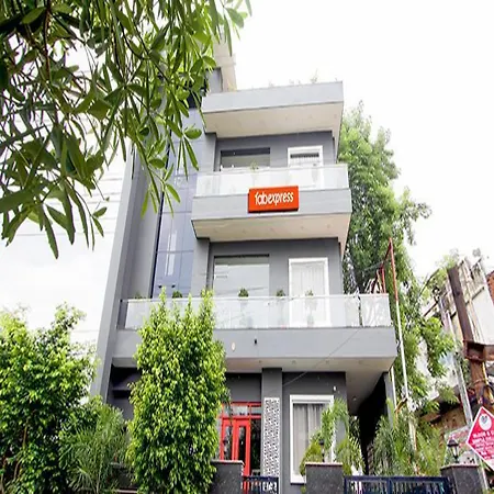 Fabhotel Kingston House-2