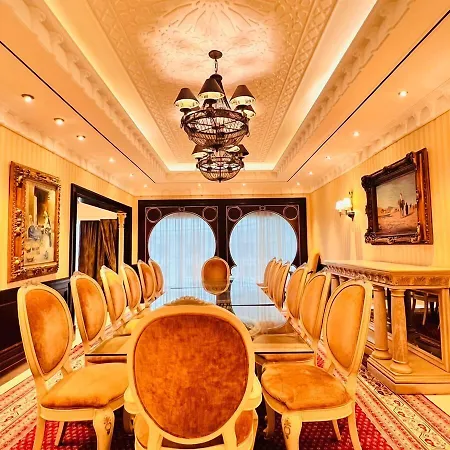 Connaught Palace Hotel, Dubai-3