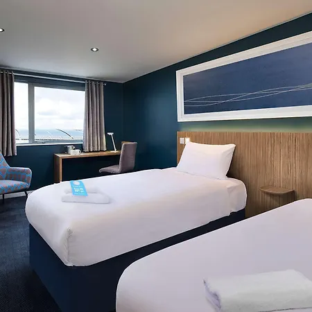 Travelodge London Teddington-3