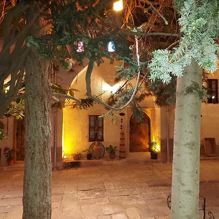 Armesos Cave Hotel-3