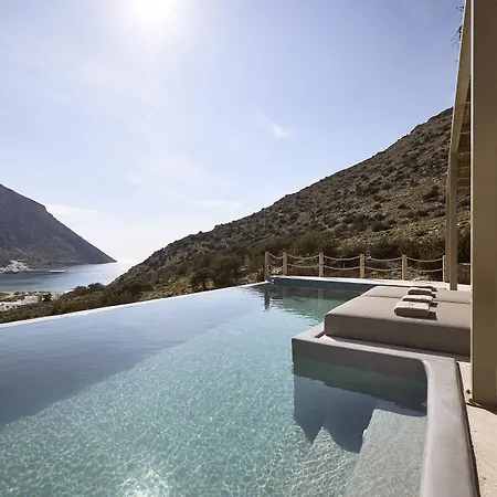 Apsila Pool Suites-2
