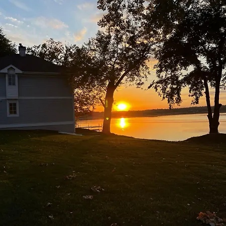 The Sand Hill Inn-2