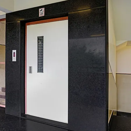 Itsy Hotels Oasis Pride-2