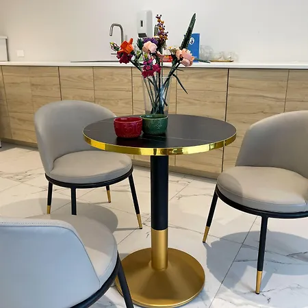 Airone Capsule Hotel-2
