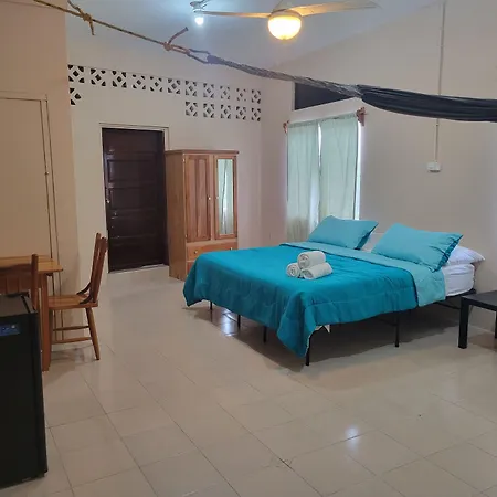 Arnold'S Guest House-3