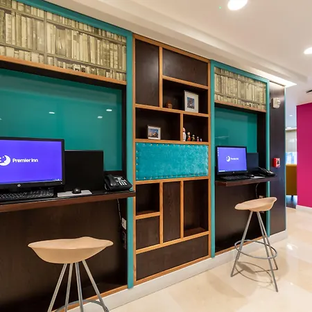 Premier Inn Doha Airport-2