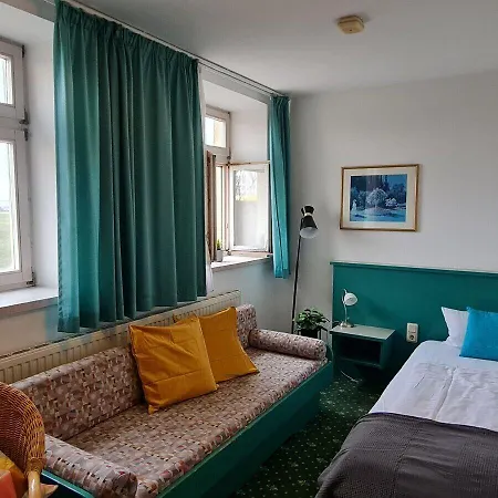 Hotel am Friedberger See-3