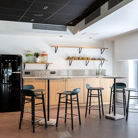 Best Western M-Treize Paris Asnieres-3