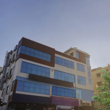 Itsy Hotels J A Royal Suites Manikonda-3