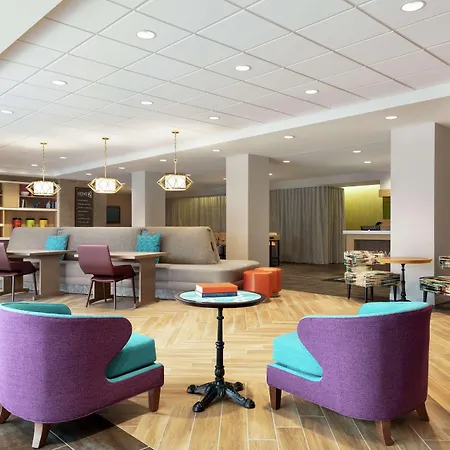 Home2 Suites By Hilton Milwaukee West-2