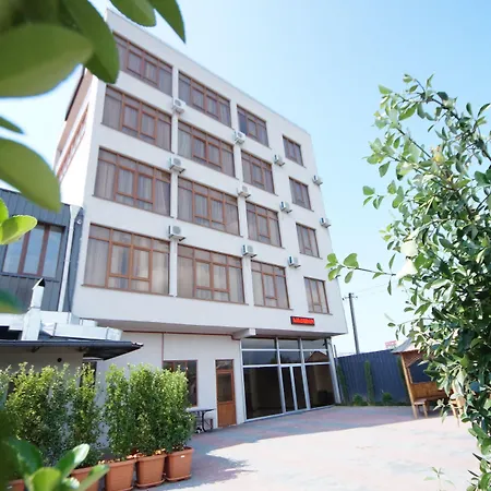 Hotel 725-3