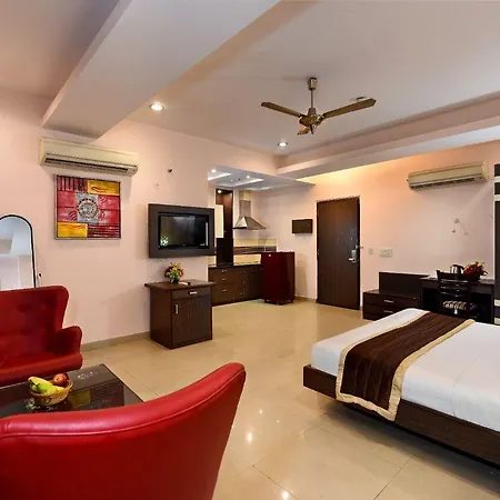 Le Crescent Hotel By Trot, Indirapuram-3