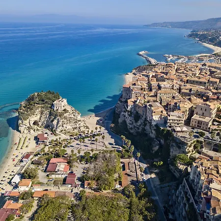 Solmaris Tropea City Center - Rooms & Suites - Private Parking-3
