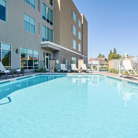 Hyatt Place Bakersfield-3