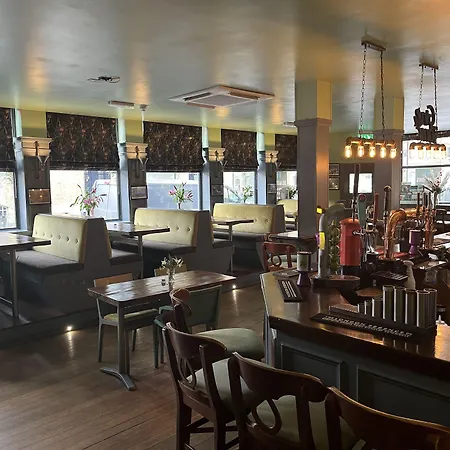 Dockers Inn-2