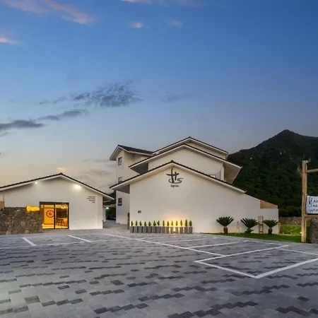 Hotel Harusida-3