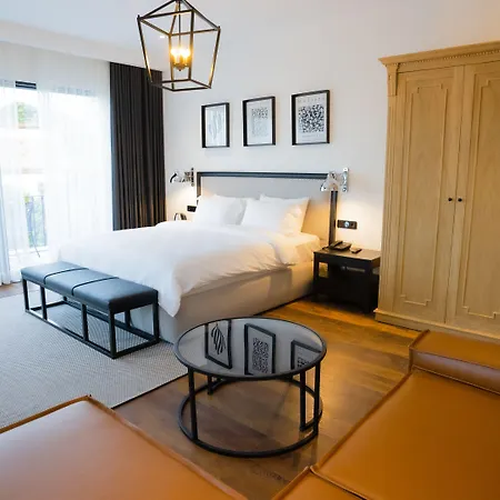 Be Side Hotel-3