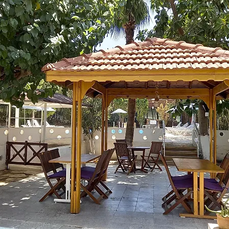 Hotel Tropicana-3