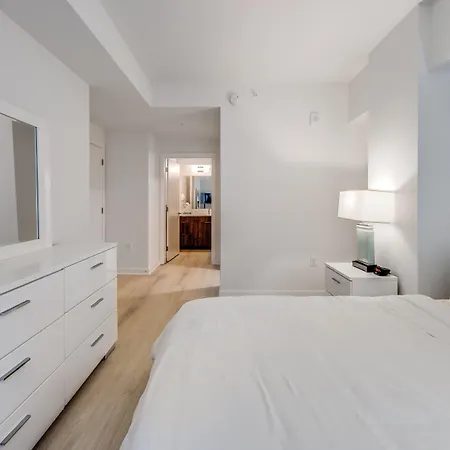 Global Luxury Suites At Capitol Hill-2