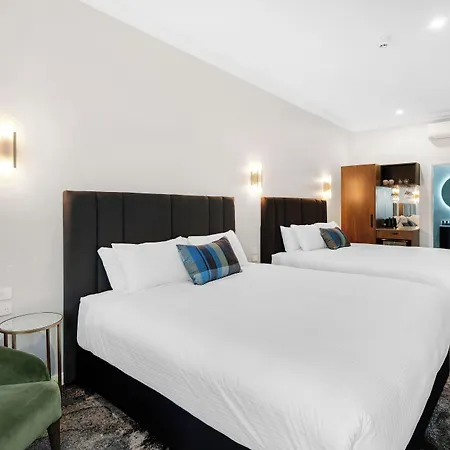 St Hugh Hotel Wagga Wagga-3