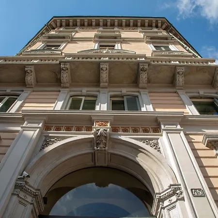 Daplace - Corso Monforte Suites-3