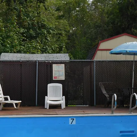 Travelodge By Wyndham Canyonville-2