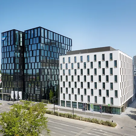H+ Hotel Frankfurt Eschborn-3