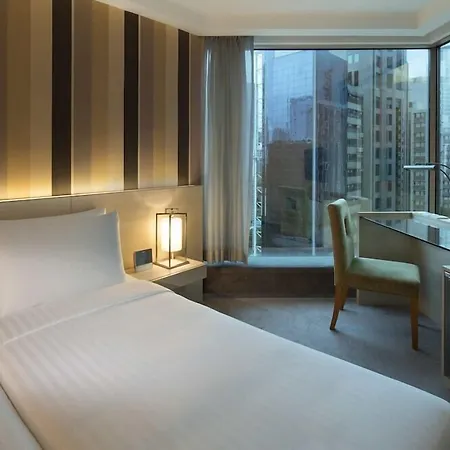 The Royal Pacific Hotel & Towers-3