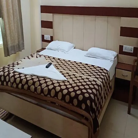 Adb Rooms Hotel De Pal Varanasi-3