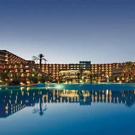 Noah'S Ark Deluxe Hotel & Spa-3