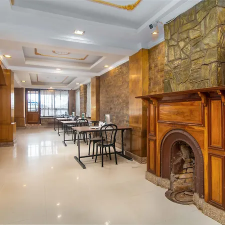 Muscatel Bhumsang - 200 Mts From Mall Road-2