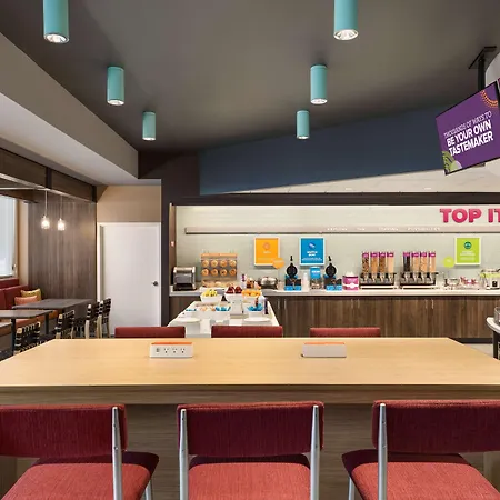 Tru By Hilton Albany Airport, Ny-3