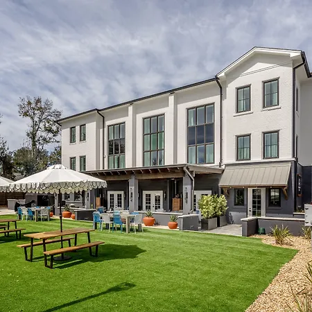 Lily Hall-A Boutique Hotel-3