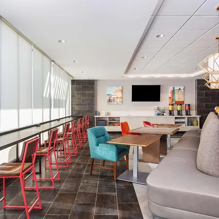 Home2 Suites By Hilton Cedar Rapids Westdale-3