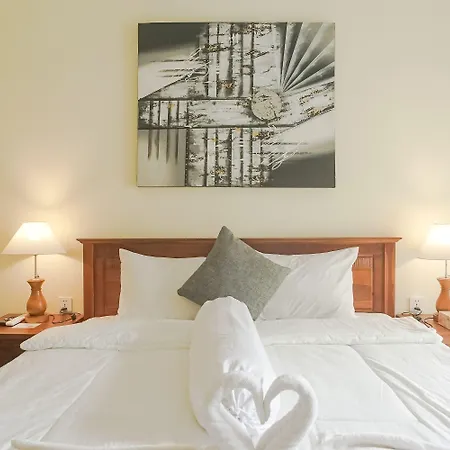 Giri Krisna Guest House-3