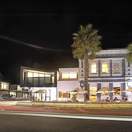 The Com Plex Motel-3