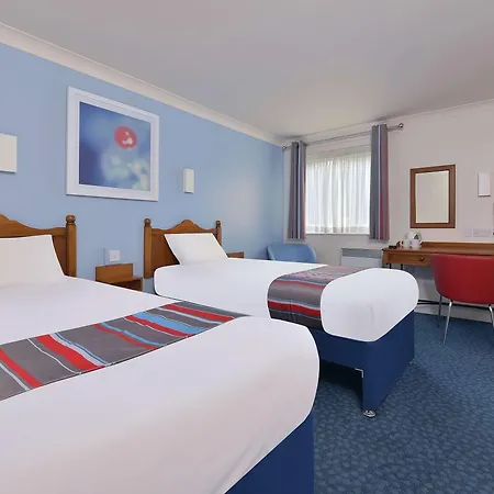 Travelodge Perth Central-2
