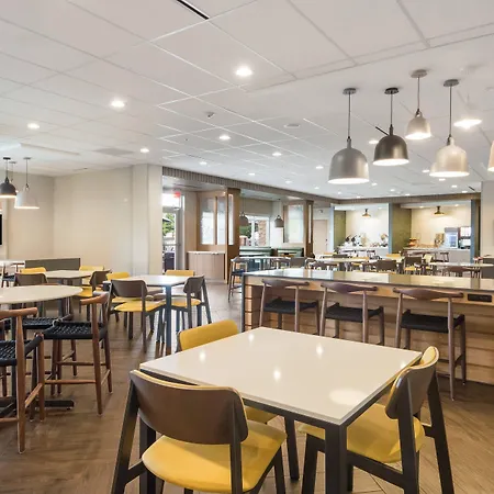 Fairfield Inn & Suites By Marriott Dallas Plano/Frisco-2