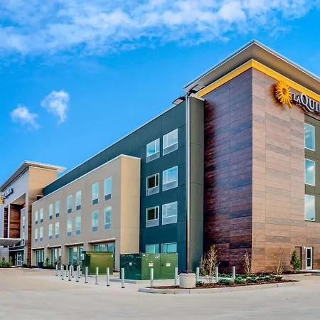 La Quinta Inn & Suites Katy-Mills By Wyndham Katy-3