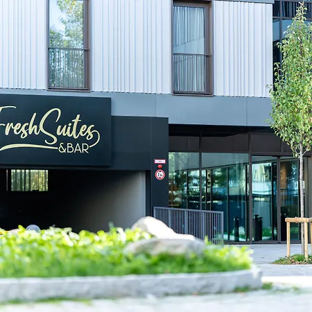 Freshsuites & Bar-3